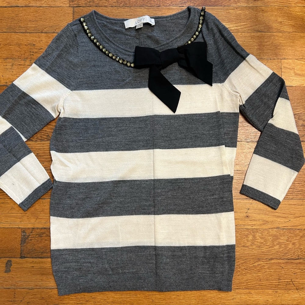 LOFT Gray Sweater with Black Bow Accent